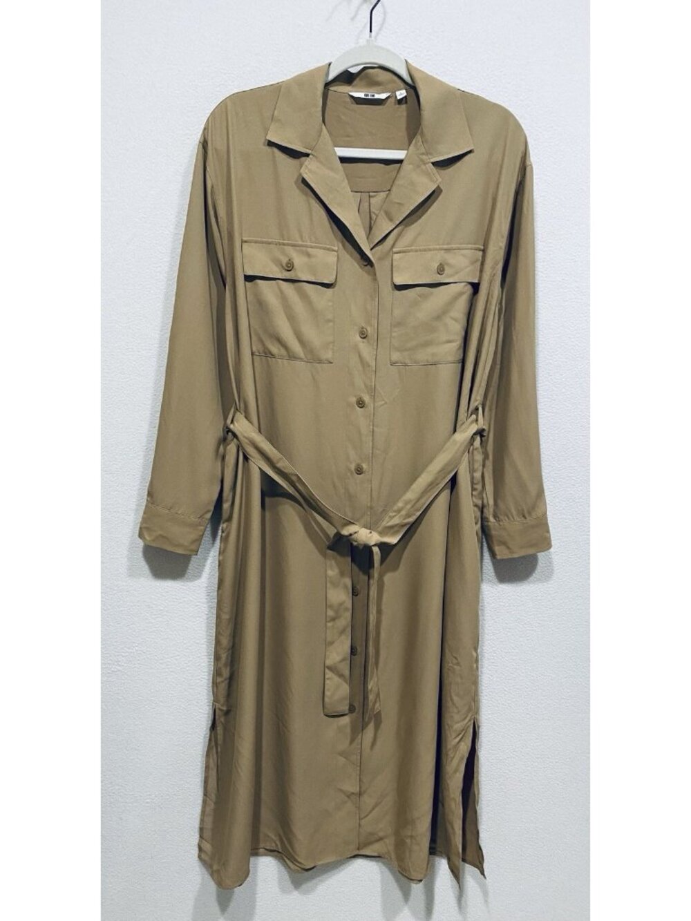 Uniqlo Shirt Dress Womens Large Beige UV Protection Layering Career Minimalist